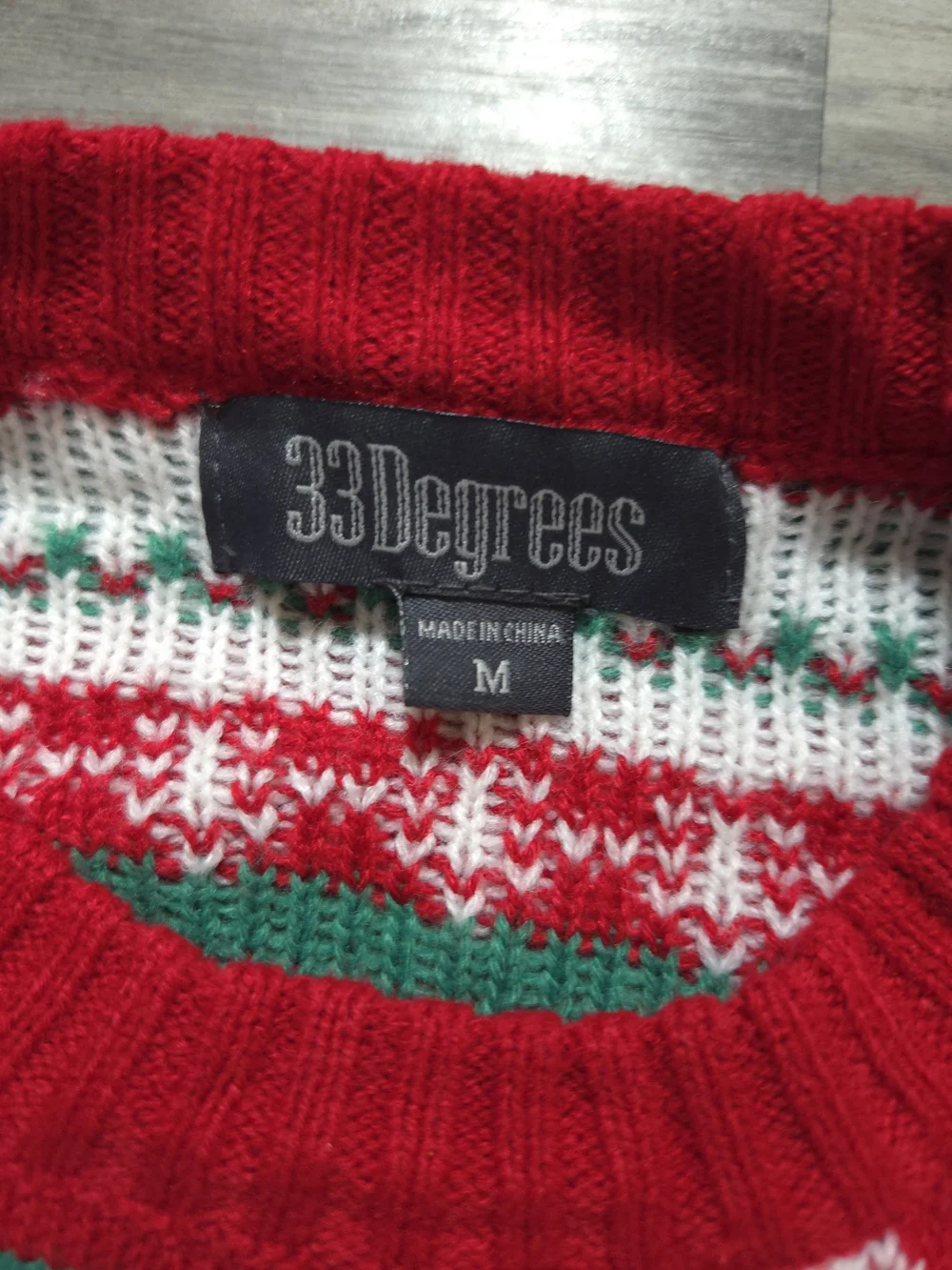 33 Degrees Holidays Ugly Sweater Green & Red Cat Holiday